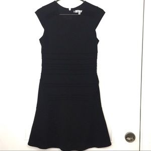 Jennifer Lopez black sleeveless dress 6  EUC